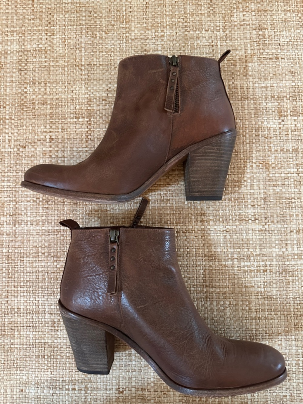 Women’s Hoss Brown Leather Ankle Booties - Classic Side-Zip Heel 39